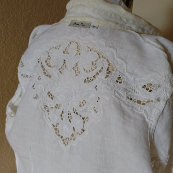 White Linen from Capri Size M (but runs Small) - Picture 2 of 8